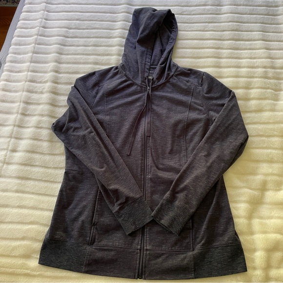 2 Tek Gear Women’s Front Zip Hoodies Sz XL Light Blue and Navy Blue - Picture 12 of 16